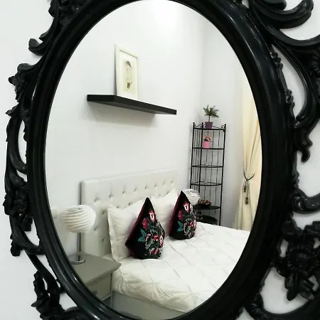 Apartment Ultracentral Studio For 4 Bukarest